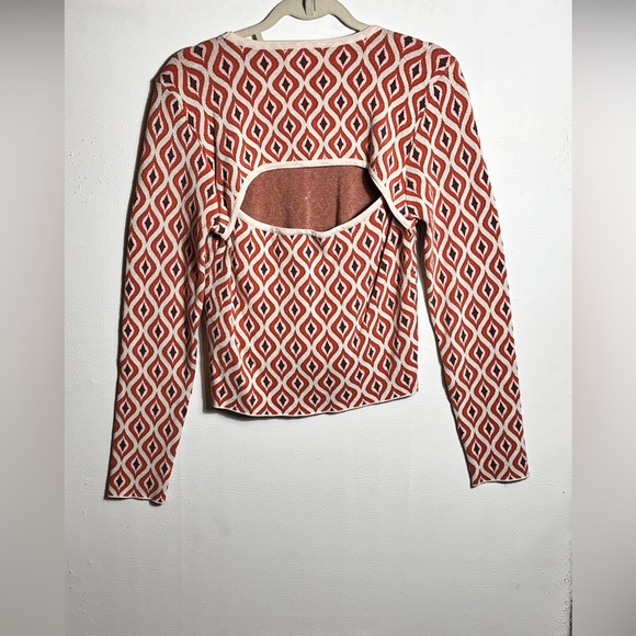 Lulu's Promising Style Taupe Multi Geo Print Cutout Sweater Top Large - Picture 5 of 14